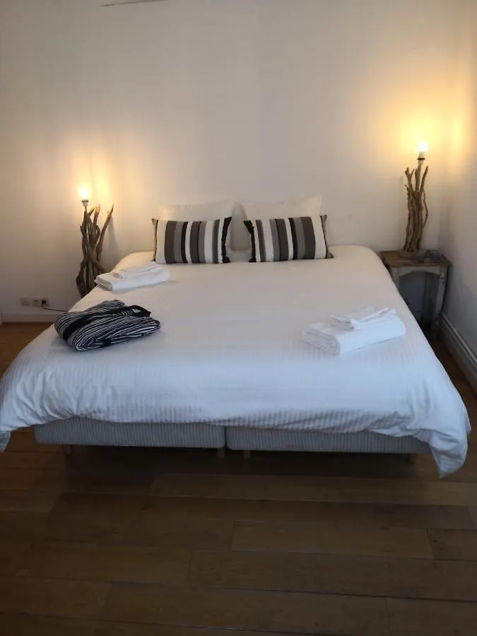 Couette-café Bed and Breakfast Le dernier métro à Woluwe-Saint-Pierre