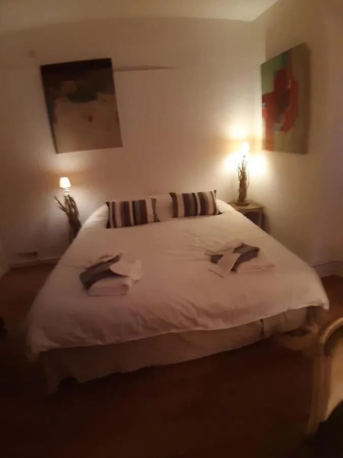 Bed and Breakfast Le Dernier Metro Woluwe-Saint-Pierre Бельгия